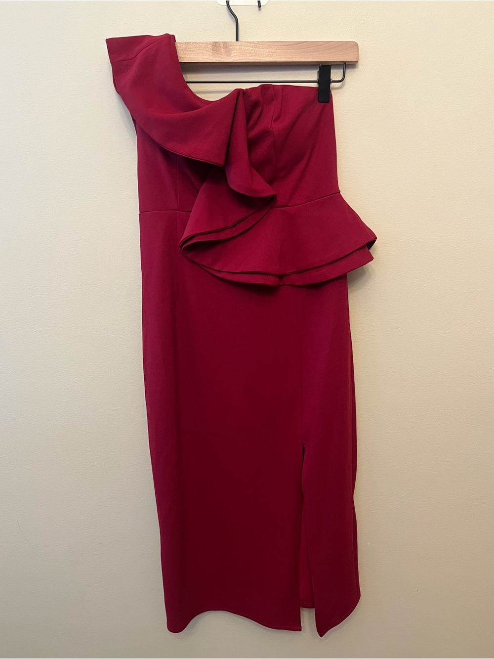NWT Hello Molly One Shoulder Ruffle Dress Women's Large 8 US Wine